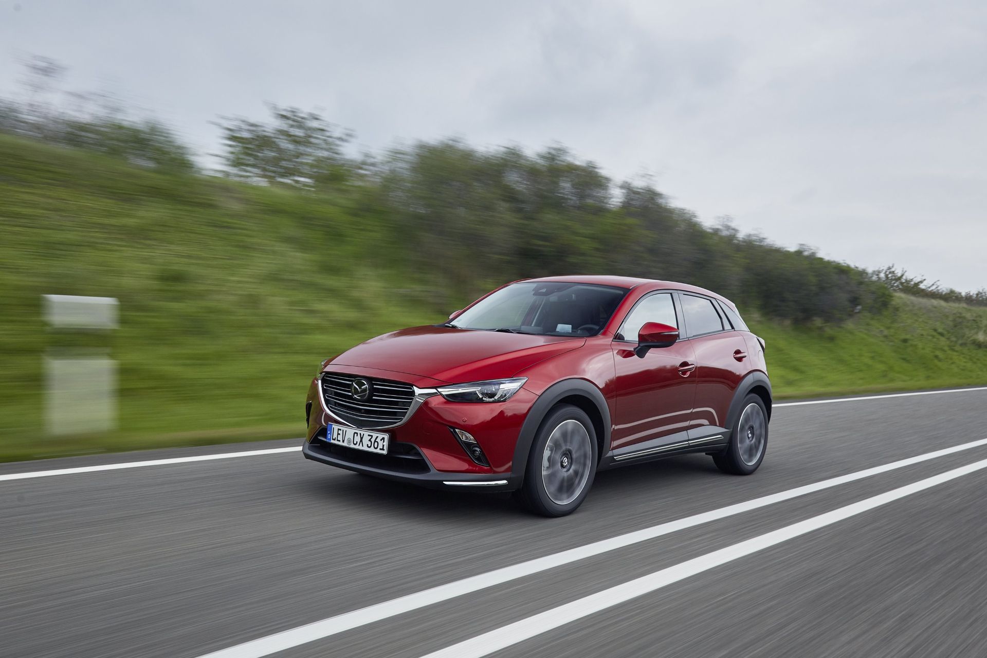 2021-mazda-cx-3-soul-red-crystal-action-carnet-hir